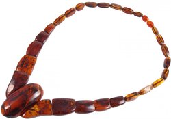 Beads with figured amber stones (with an oval center)