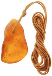 Кулон лікувальний із шліфованого бурштину медового кольору