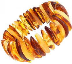 Bracelet made of amber stones-prongs