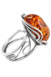 Перстень з бурштином в декоративній оправі «Клара»