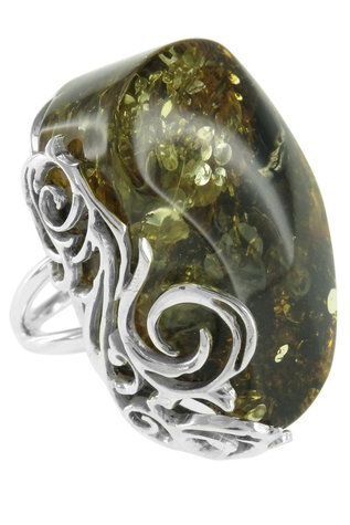 Серебряное кольцо с камнем янтаря «Таяна»