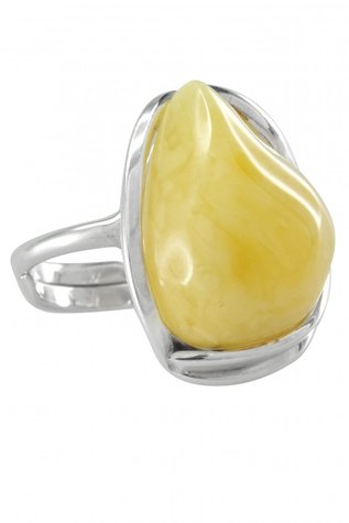 Серебряное кольцо со светлым камнем янтаря «Кайла»