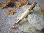 Pen decorated with amber SUV000696-001