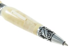 Шариковая ручка из янтаря «Виноградная лоза»
