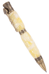 Ручка з різьбленим бурштином «Азарт»