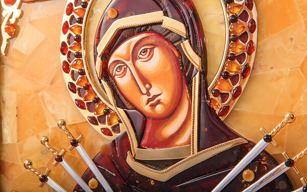 Семистрельная икона Божьей Матери из янтаря