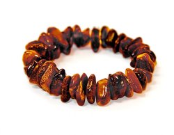 Bracelet with amber stones