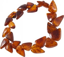 Bracelet made of drop-shaped cognac-colored amber stones
