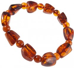 Amber bracelet with alternating figured stones and cognac-colored balls