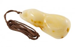 Pendant “Shell” on a wax rope