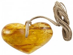 Pendant “Heart” on a waxed rope