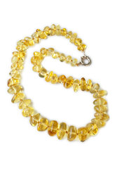 Beads made of translucent amber
