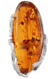 Перстень з каменем бурштину в сріблі «Опра»