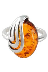 Кольцо с сочетанием серебра и янтаря «Ирма»