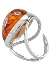 Серебряное разомкнутое кольцо с янтарем «Бритни»