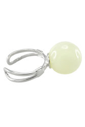Серебряное разомкнутое кольцо с янтарным шариком «Жемчужинка»