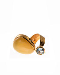 Кольцо серебряное с янтарем и топазом «Дина»