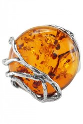 Кольцо с янтарем в серебряной оправе-плетении «Опра»