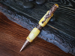 Бурштинова ручка з фурнітурою «Дракон»
