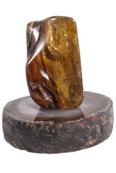 Souvenir “Amber stone on an agate stand”